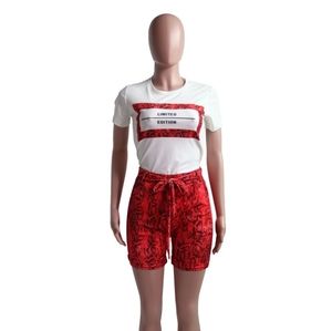 💥New💥 set of shorts and tshirt snake skin design